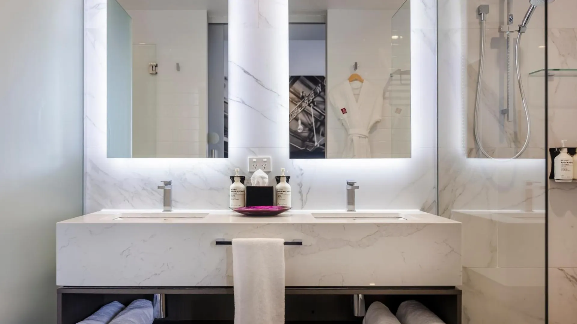 Sage Hotel James Street Brisbane 4*,  Australien